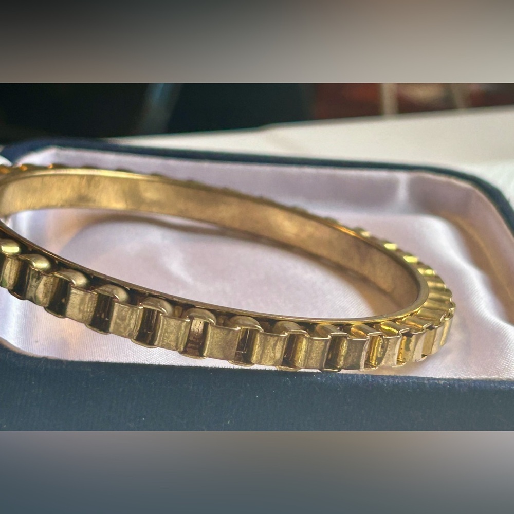 Vintage Gold Tone Geometric Bangle Bracelet Modernist Vintage Jewelry - Picture 3 of 11